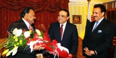 Rehman Malik has forwarded an important yet secret message of Muttahida Qaumi Movement (MQM) chief Altaf Hussain to Pakistan People’s Party (PPP) co-chairman and former president of Pakistan Asif Ali Zardari on Thursday. According to sources, the Malik became a messenger when he forwarded an important message during a meeting held in Bilawal House to discuss overall situation of the country. The text of the message was not disclosed but if sources are to be believed than it may be regarding the current situation of the country including dialogue with Taliban or about the developments in Dr Imran Farooq murder caseRehman Malik reiterates that, during his tenure, no Pakistani was arrested in Imran Farooq murder case..